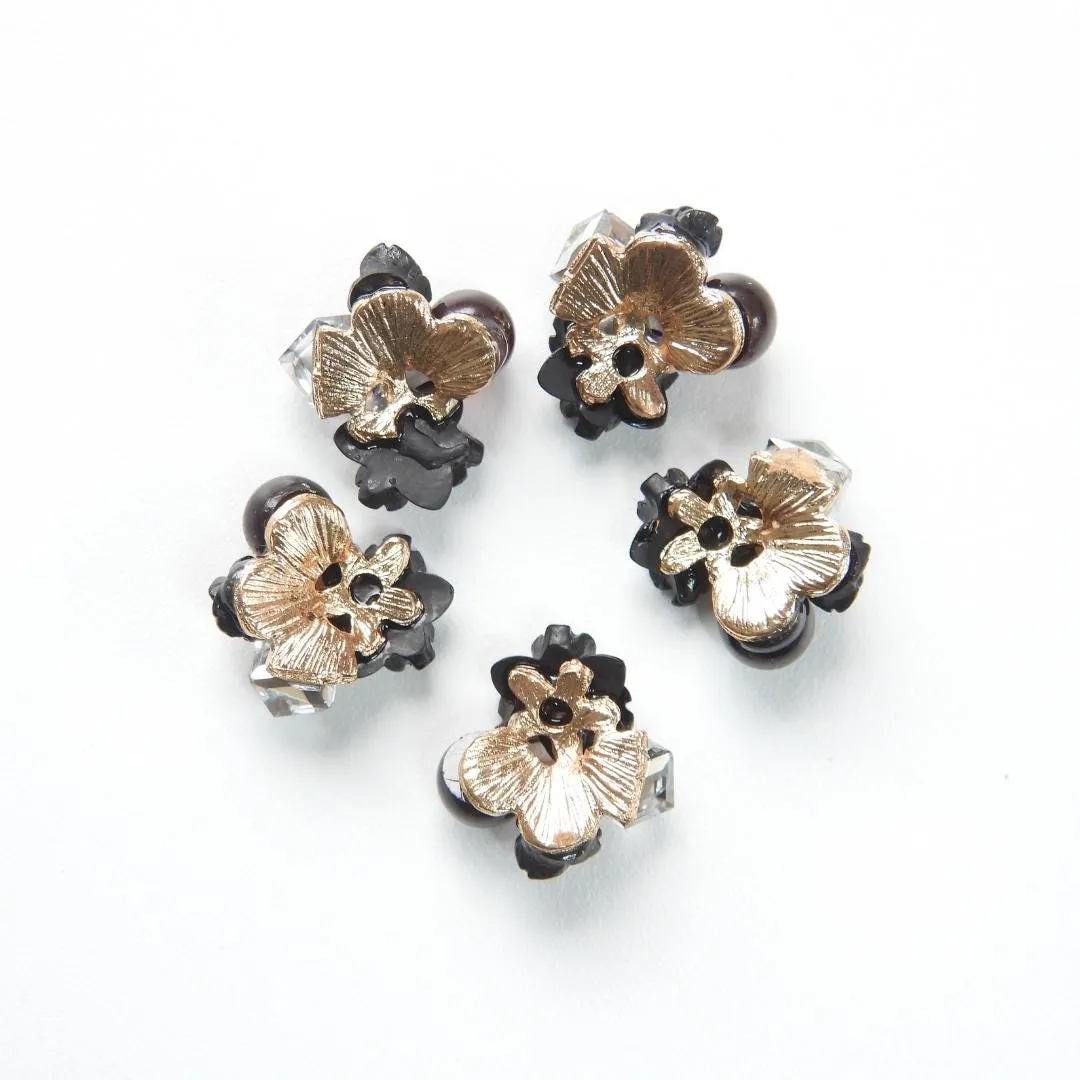 Black flower jewels for clothes