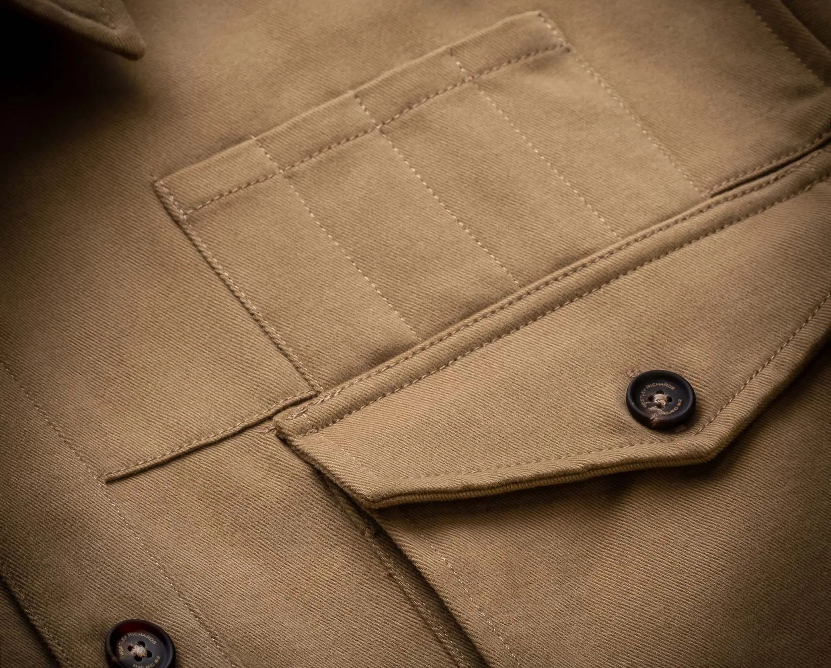 Expedition Shirt in Brushed Sand