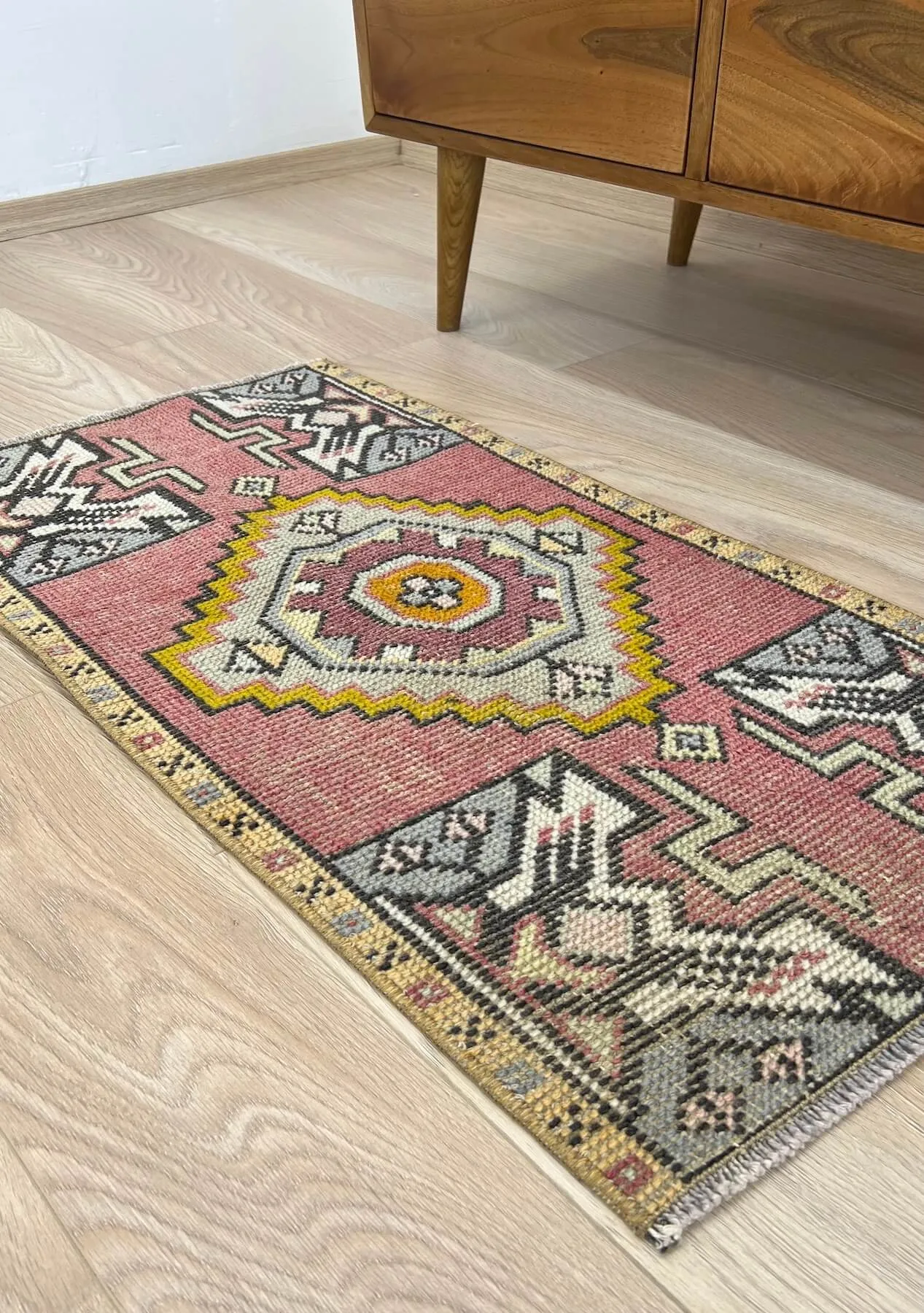 Sierra - Vintage Turkish Small Rug