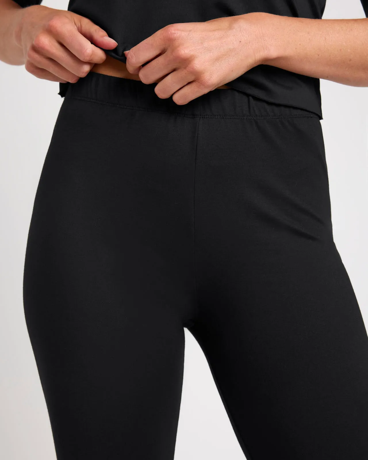 Stretch Nylon LYR Legging